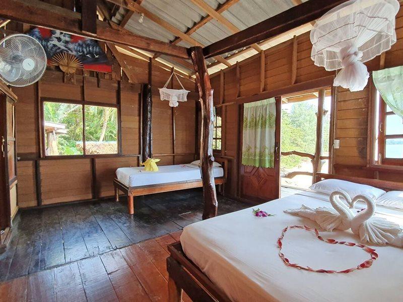 Koh Jum Aosi Beach View ภายนอก รูปภาพ